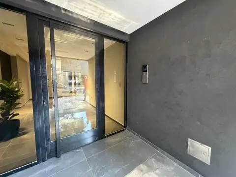 Avenida Warnes 100 , Piso 0