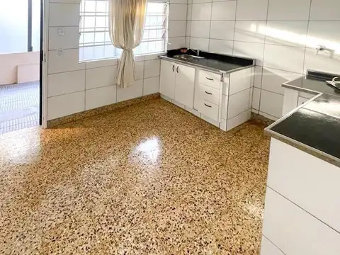 Leandro N. Alem 3800