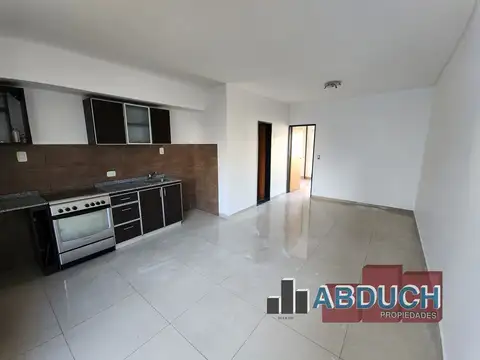 CHARLONE 4800, Piso 1
