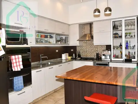 VENTA CASA 5 AMBIENTES VILLA LURO