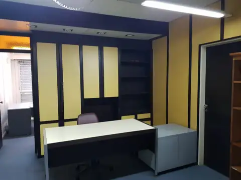 Oficina 2 ambientes con 2 baños