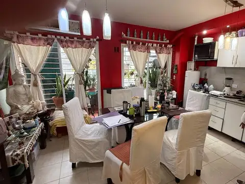 Virrey Del Pino 4100, Piso P.B.