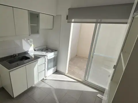 Impecable 2 Ambientes con Patio – San Martín Centro – Excelente Ubicación