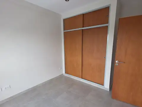 Depto Tipo Casa 2 ambientes con 1 baño