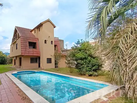 Casa en alquiler temporal sobre calle Lamadrid , Escobar
