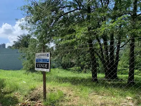 Lote centrico en Marcos Paz. Ideal desarrollo inmobiliario!!