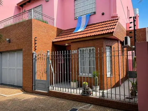 VENTA CASA 6 AMBIENTES QUILMES OESTE