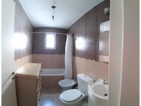 Departamento en Alquiler en Barrio España y Hospitales, $ 350.000