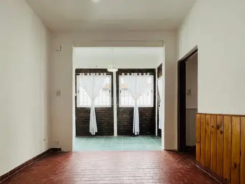 Depto Tipo Casa 2 ambientes con 1 baño