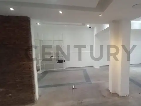Sarmiento 2200, Piso 0