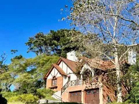 VENTA CASA 4 AMBIENTES PINAMAR VISTA AL GOLF
