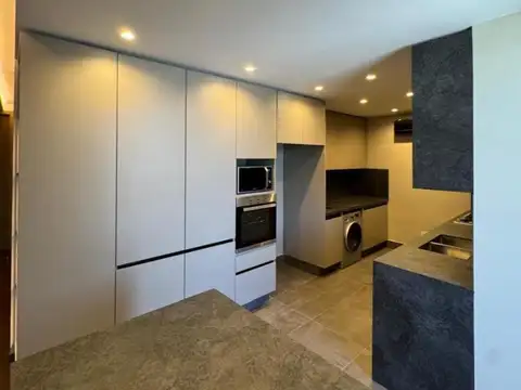 Departamento en Alquiler en Cerro De Las Rosas, USD 3.000
