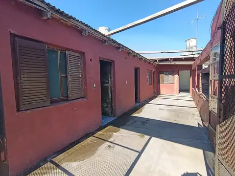 172 e/ 29 y 30 2700
