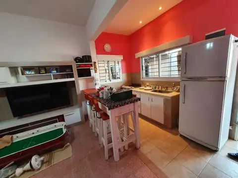 Depto Tipo Casa en Alquiler de 3 ambientes