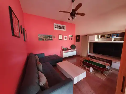 Depto Tipo Casa 3 ambientes con 2 baños