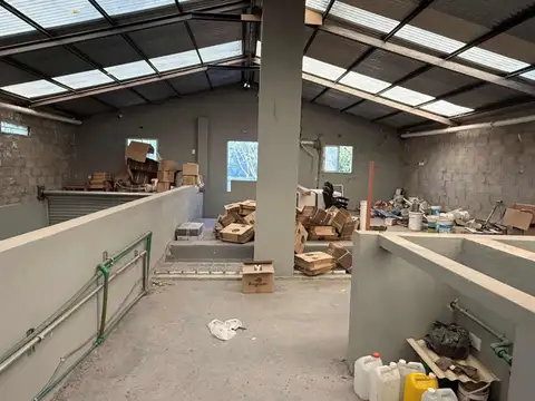 Galpon en Venta en Benavidez, USD 385.000