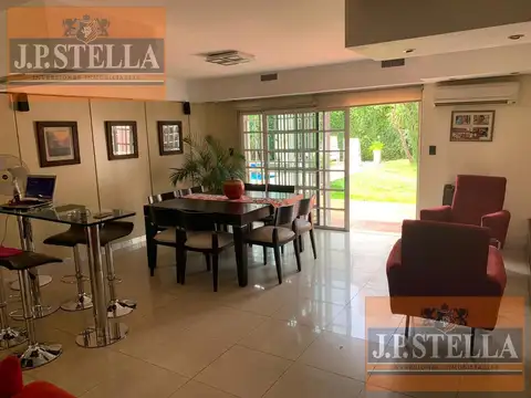 Casa 4 ambientes con 3 baños