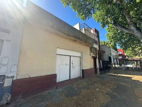 Casa 6 ambientes - Uso comercial - 