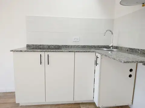 Departamento en Alquiler en Moron, $ 600.000