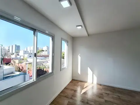J. Valle 760 , Piso 2