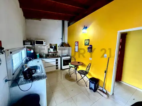 CASA EN VENTA EN BARRIO EL RODEO ETCHEVERRI (KM 215)