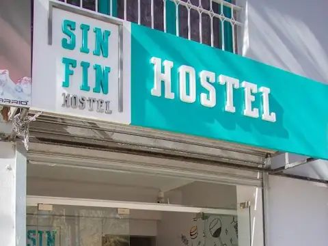 VENTA HOSTEL SIN FIN - Frente PLAZA INDEPENDENCIA