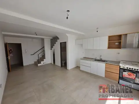Depto Tipo Casa en Venta de 1 dormitorio