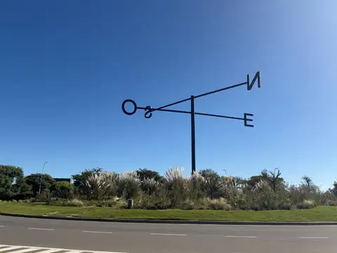 ARAUCARIAS, Puertos del Lago, Escobar Av. de los Lagos CP1625