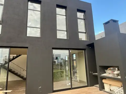 Casa en ALQUILER ARAUCARIAS, Puertos, Escobar