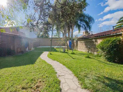 Depto Tipo Casa 5 ambientes con 2 baños