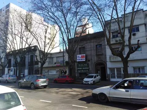 50 e /  12 y 13  .La Plata