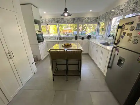 CASA EN VENTA EN BARRIO LA AGOSTINA