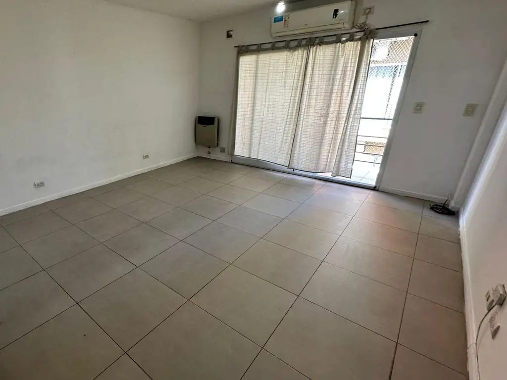 Av Rivadavia al 9500