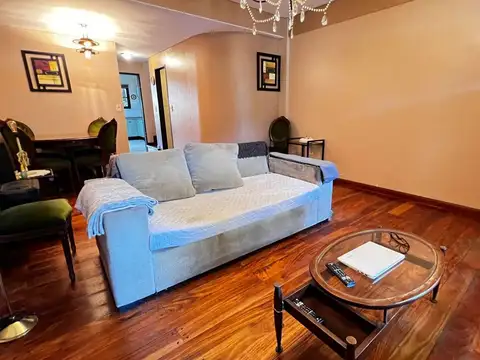 Venta PH tipo duplex 4 amb. c/ patio en Flores