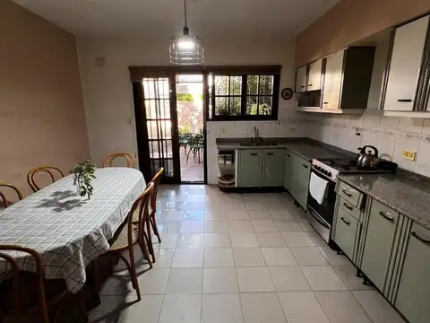 Avenida Lafuente 400