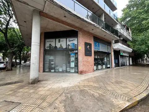 LOCAL EN VENTA BARRIO ARROYITO