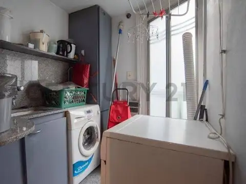 Hermoso y canchero PH de tres ambientes tipo loft en venta en Palermo.