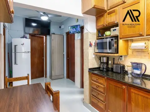 Casa + Apartamento en venta c/ cochera en Belvedere