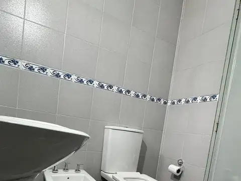 REMAX vende Casa de 2 dor y patio en  Cordoba 3400