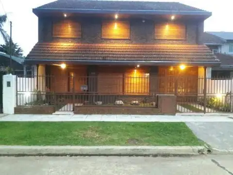 Casa en Venta en Martinez, USD 380.000