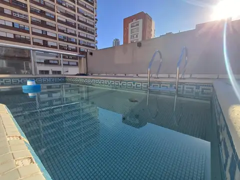 IMPECABLE DEPTO CON BALCÓN AL FRENTE, PILETA, PARRILLA, SUM