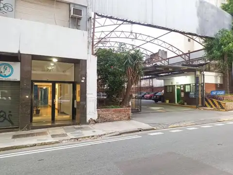 Tte. Gral. Juan Domingo Perón 1400