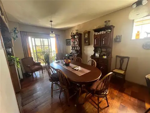 Departamento en Alquiler con 2 cocheras