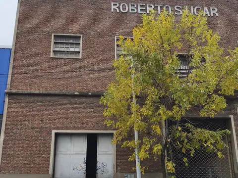 Galpón / Depósito 240m² en Avellaneda – Excelente Ubicación Logística