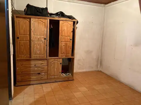 Casa en Alquiler en Ezpeleta Oeste, $ 380.000