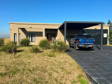 Casa en venta en Las Calandrias