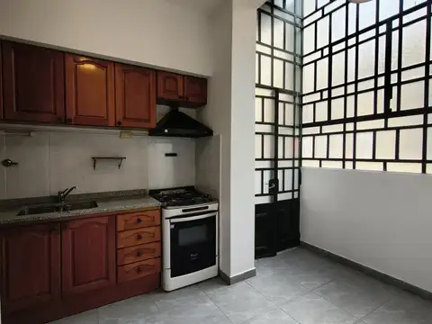 Depto Tipo Casa en Alquiler con 1 cocheras