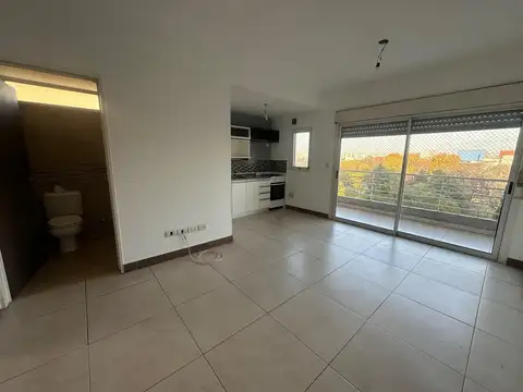 Depto 2amb c/balcon al frente vista abierta