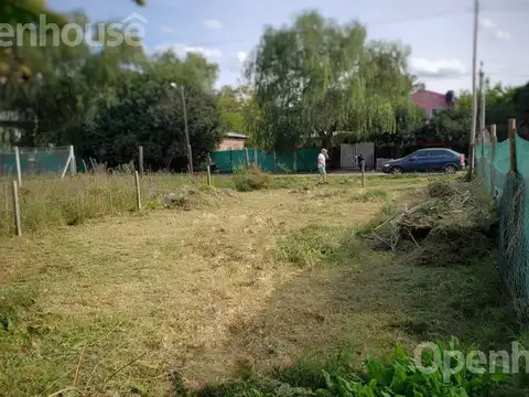 VENTA-EXCELENTE LOTE EN EL CENTRO DE MANZANARES