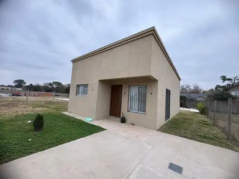 CASA EN VENTA ZARATE